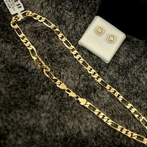 18”Gold Figaro Necklace and 1 1/3 ct square diamond 14k planted earrings 💎💎🌟🌟